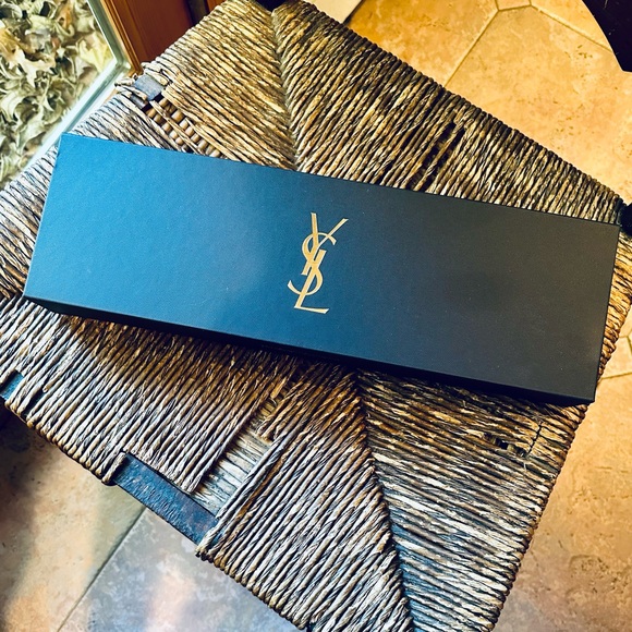 ✨♥️ YSL beauty Lip Vault 💋 includes 10 lippies ♥️✨ - Picture 2 of 10